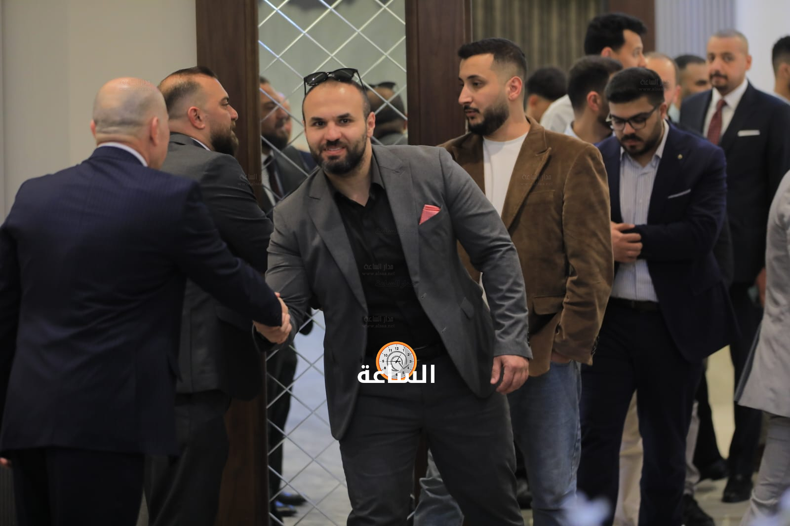 Madar Al-Saa Images 0.9270978239365115