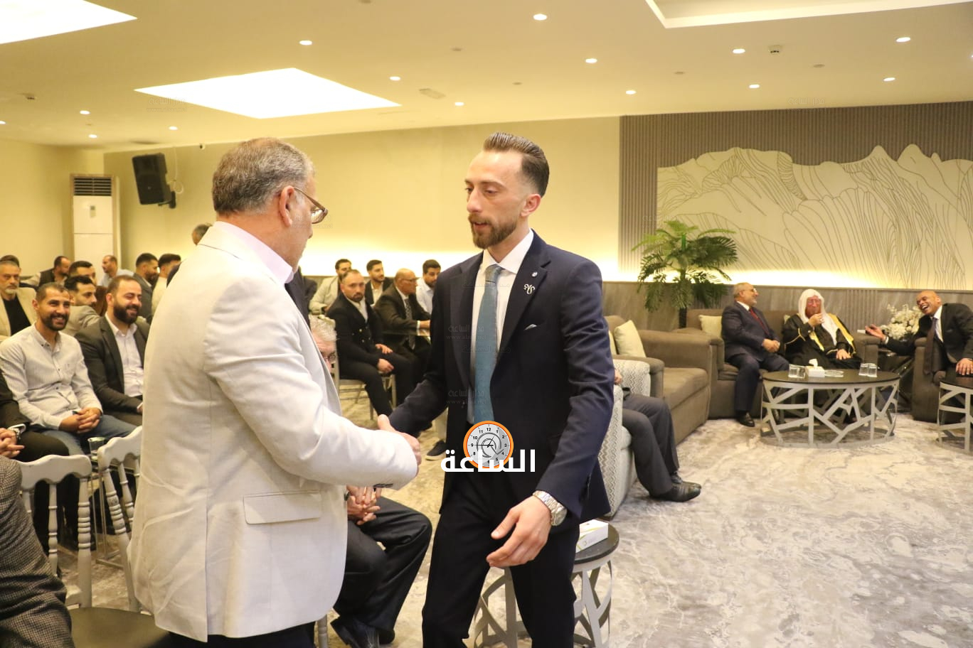 Madar Al-Saa Images 0.42893510158644954