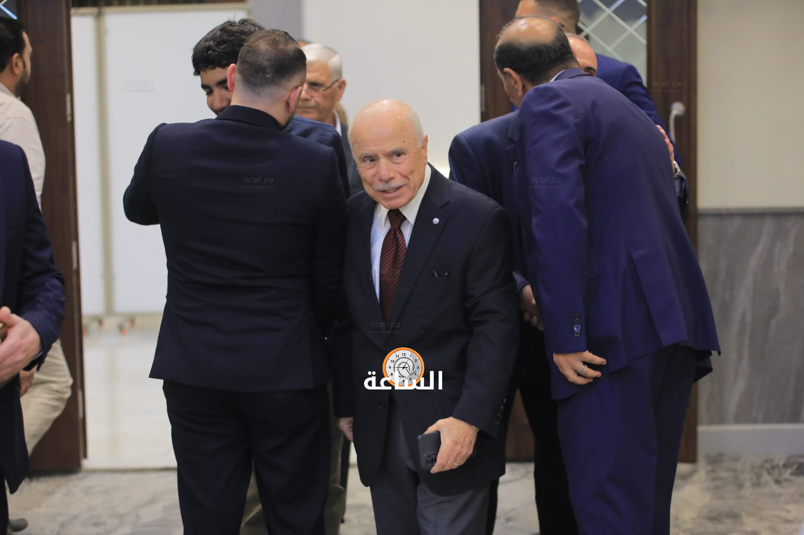 Madar Al-Saa Images 0.4122630152922364