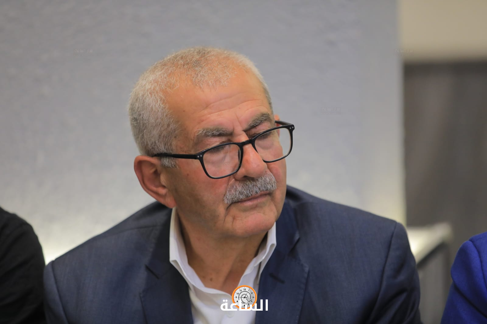 Madar Al-Saa Images 0.97637557875823