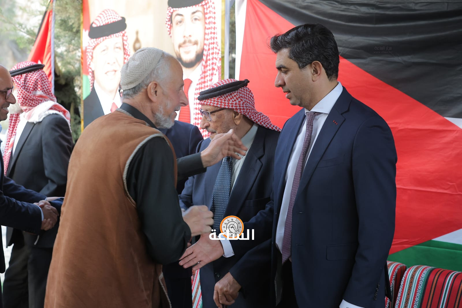 Madar Al-Saa Images 0.6260972139293495