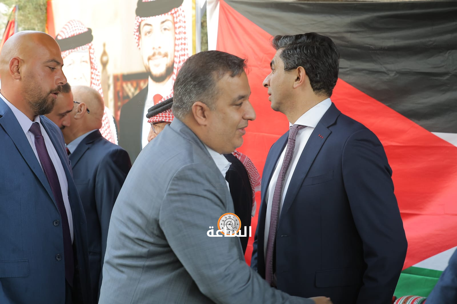 Madar Al-Saa Images 0.9904799557478003