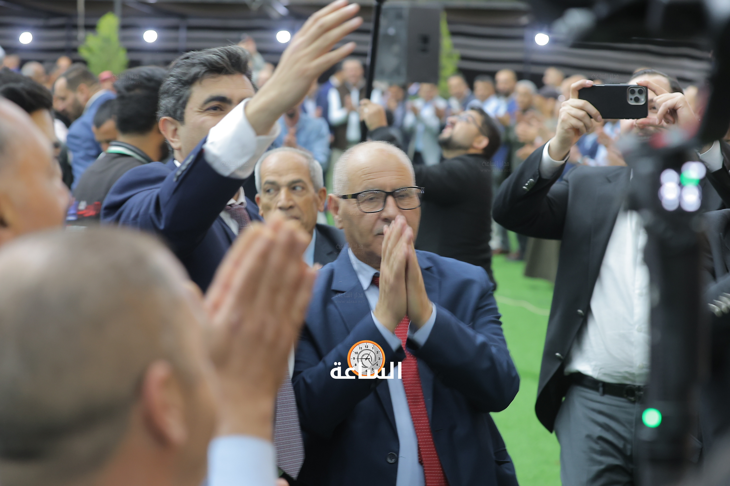 Madar Al-Saa Images 0.19627850346325404
