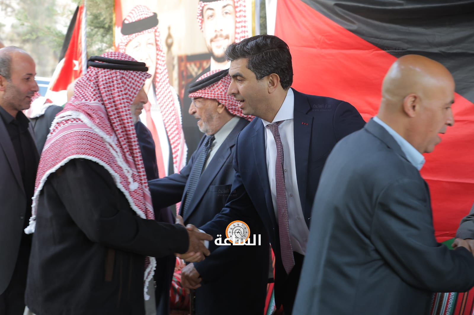 Madar Al-Saa Images 0.9003184880038178