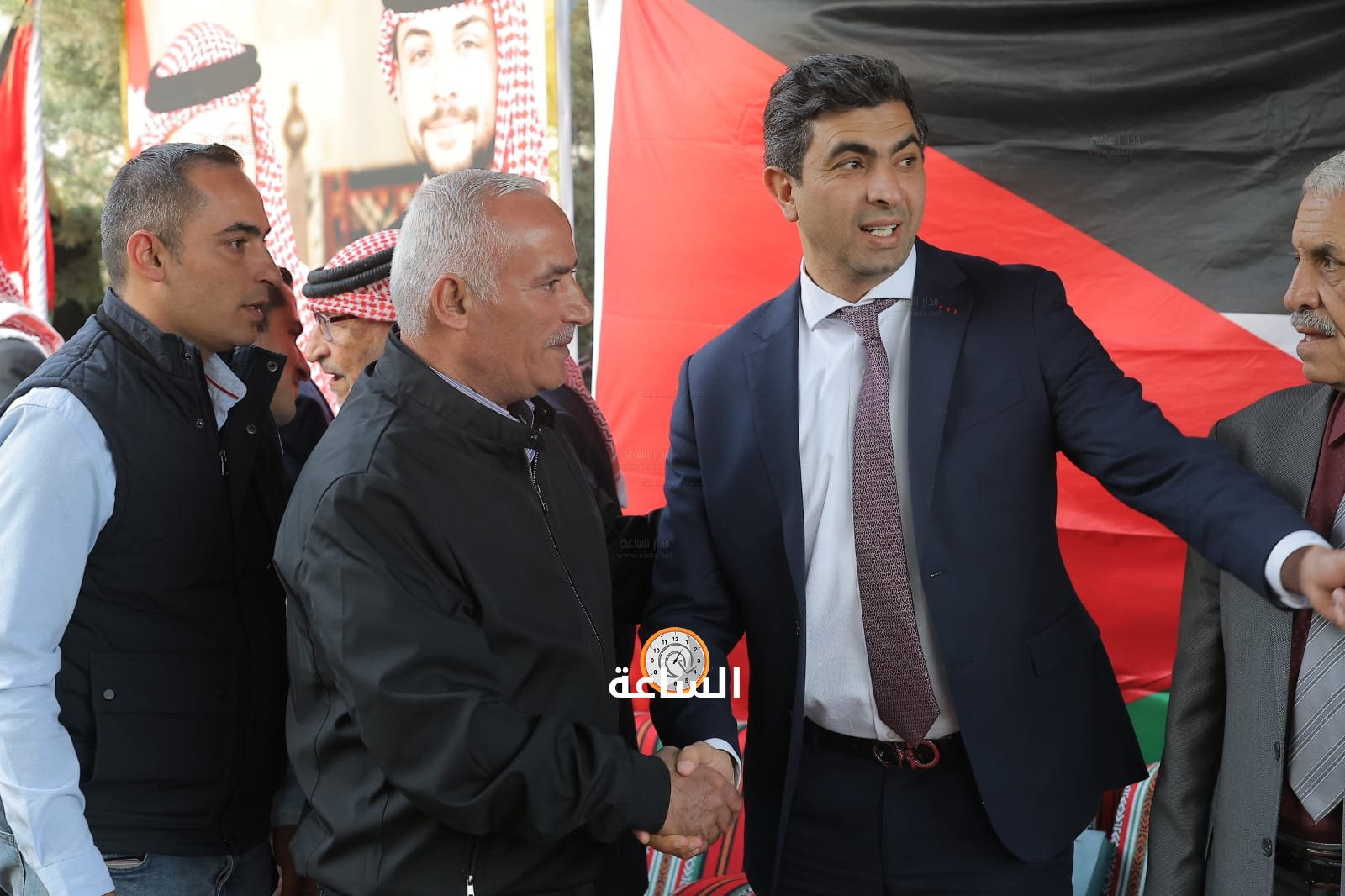 Madar Al-Saa Images 0.47301414455441115