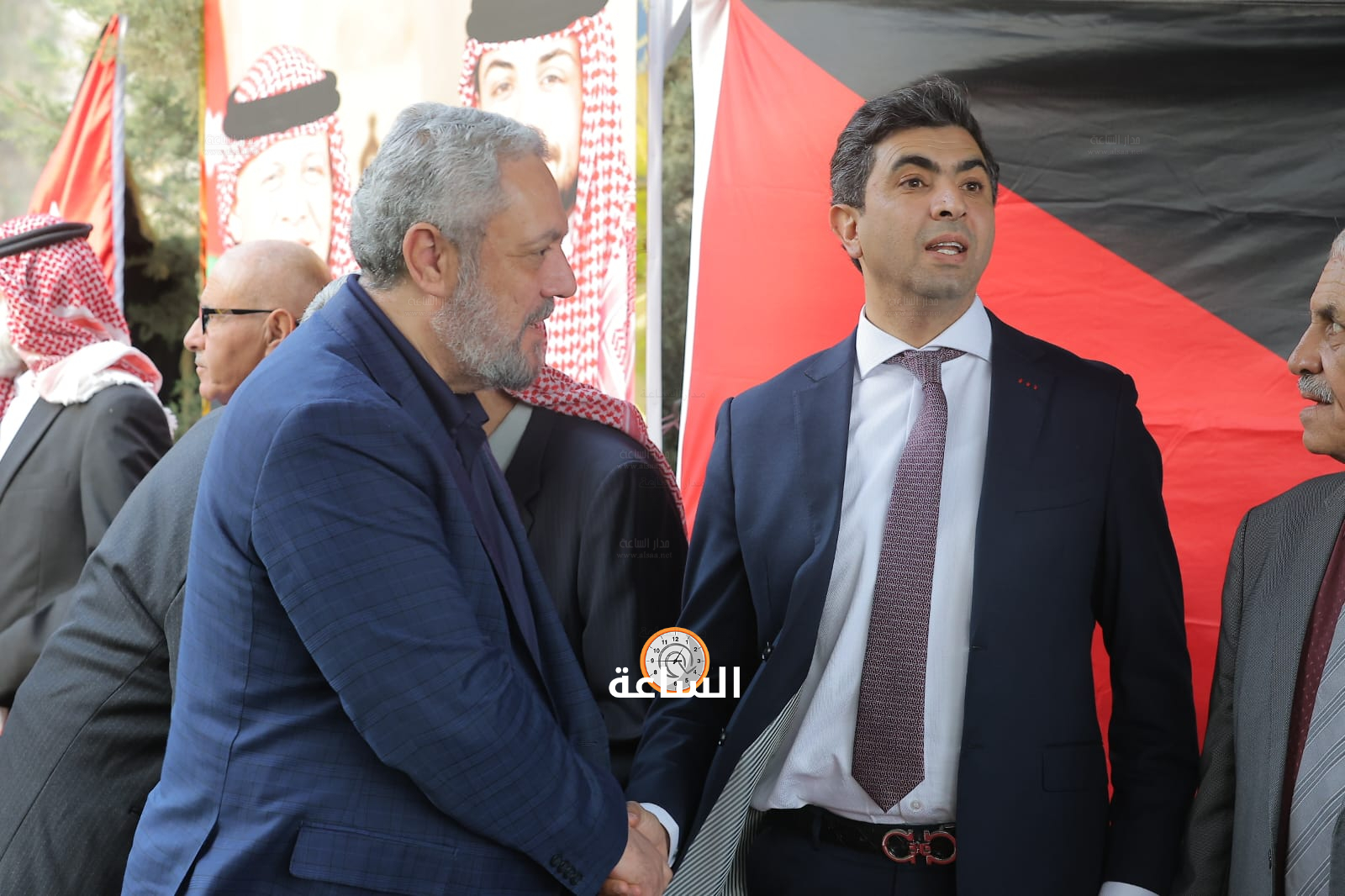 Madar Al-Saa Images 0.8366553645007592