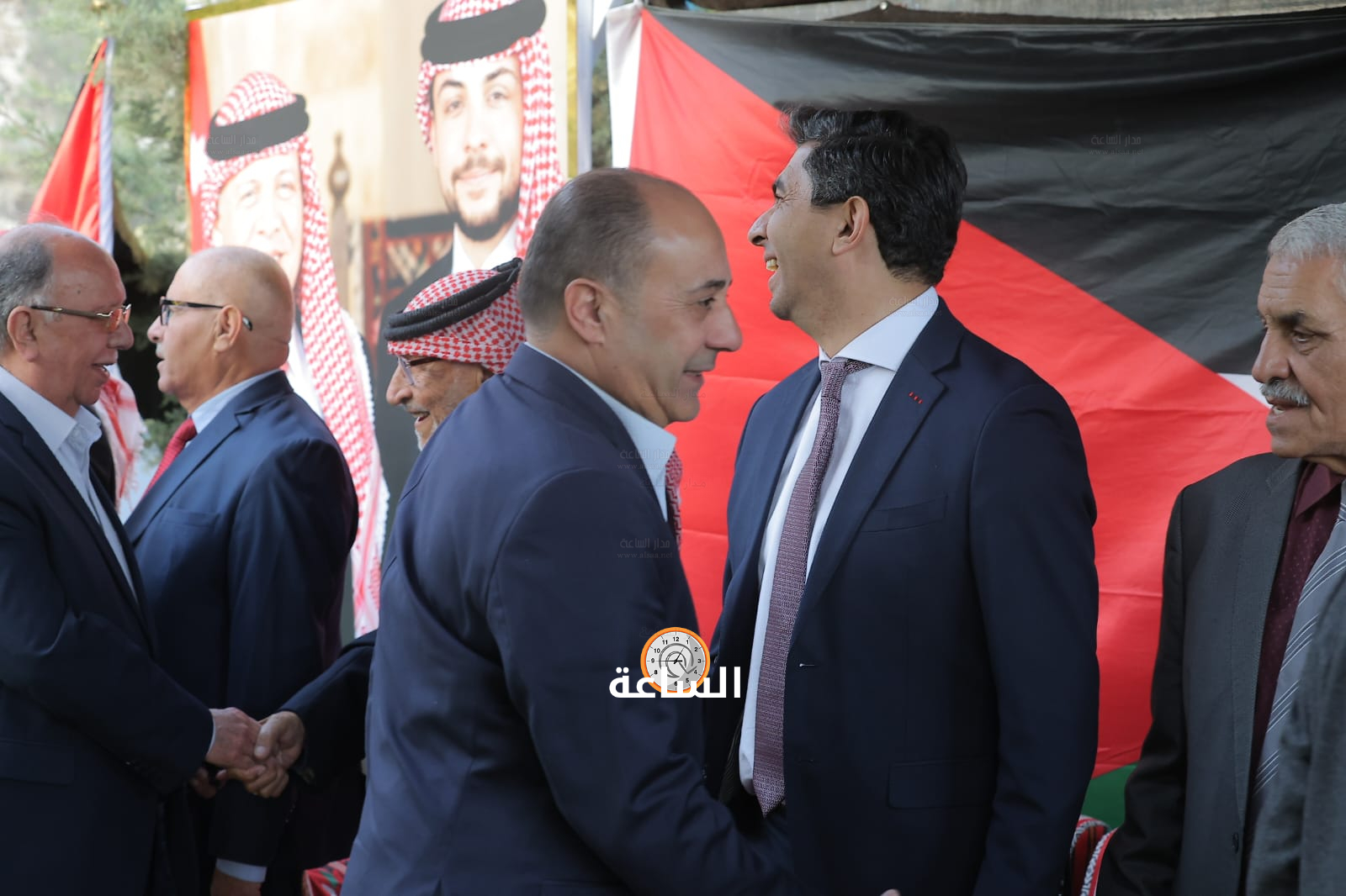 Madar Al-Saa Images 0.8738993687979053