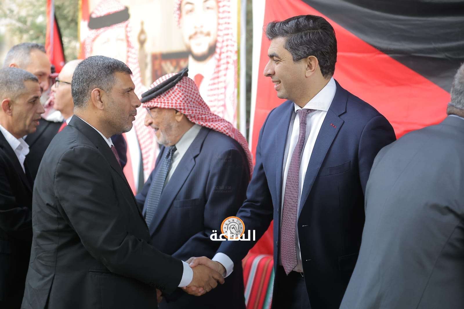 Madar Al-Saa Images 0.756059528899442