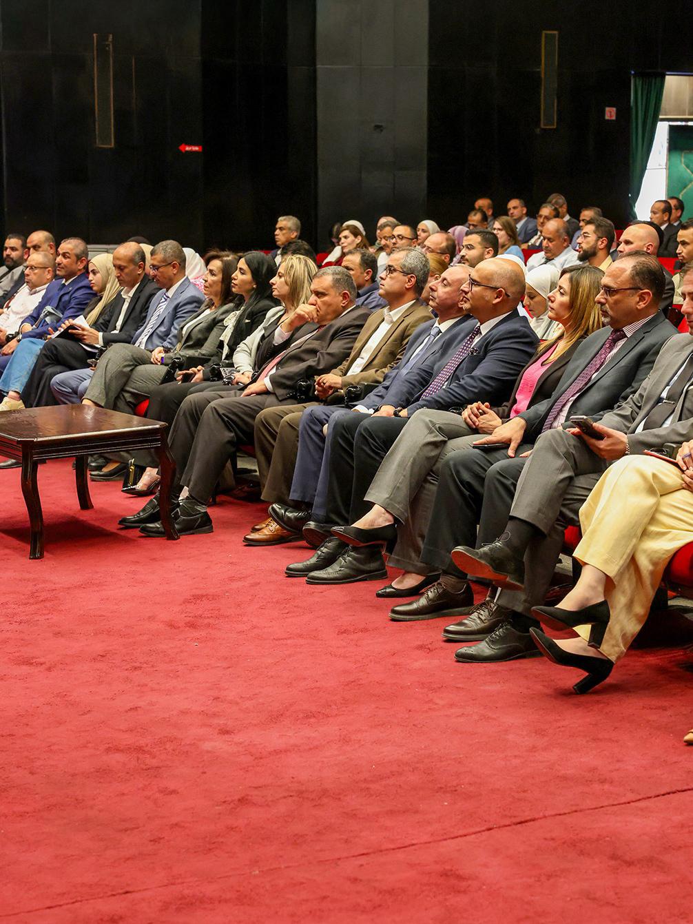 Madar Al-Saa Images 0.03446433514681502