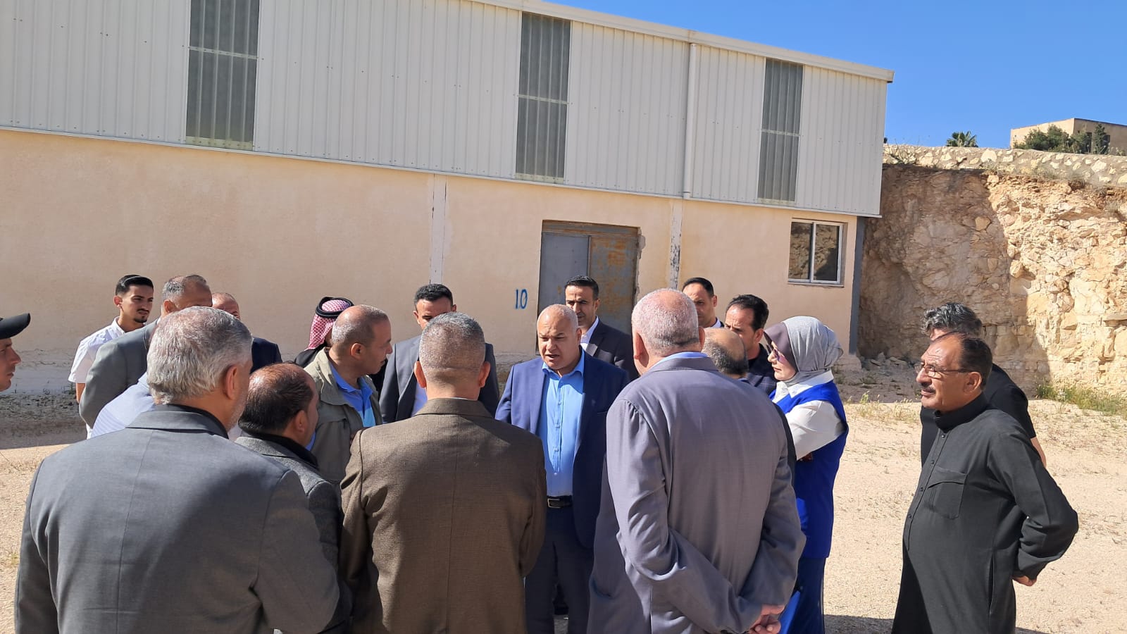 Madar Al-Saa Images 0.6304366445168137
