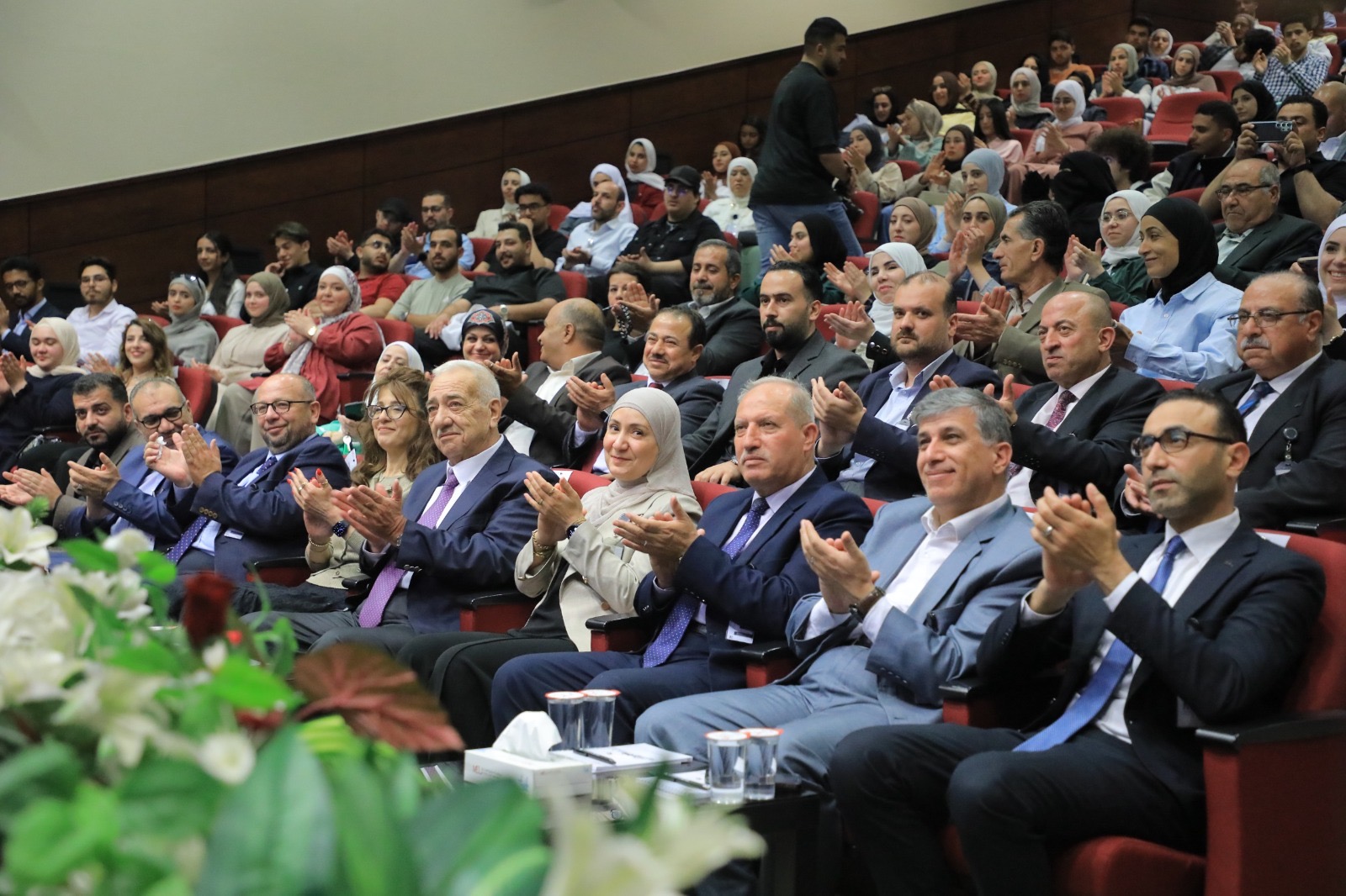 Madar Al-Saa Images 0.9665179426433504