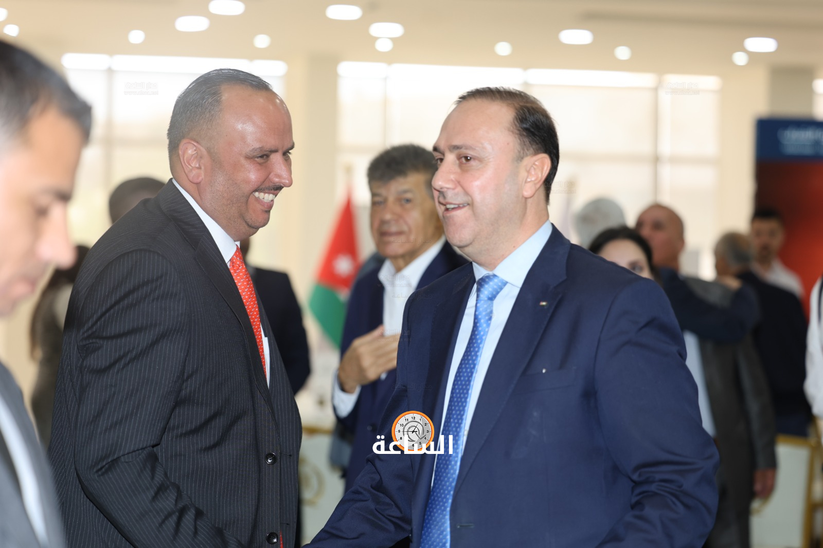 Madar Al-Saa Images 0.4936221797134196