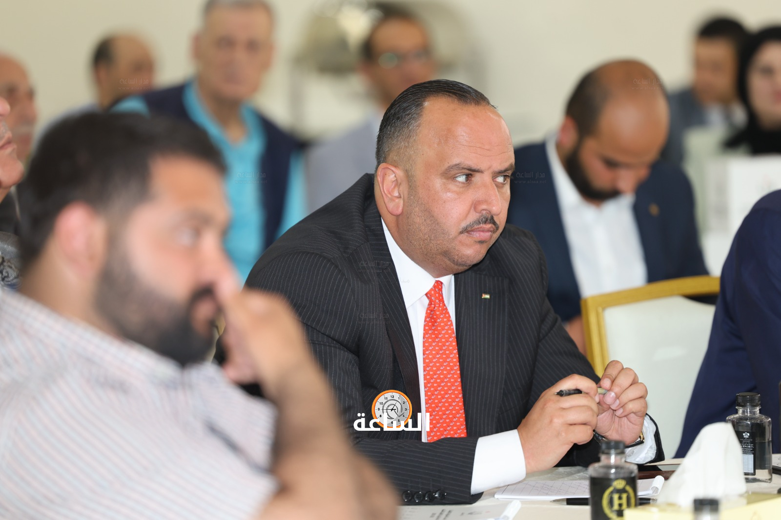 Madar Al-Saa Images 0.6254285932719852