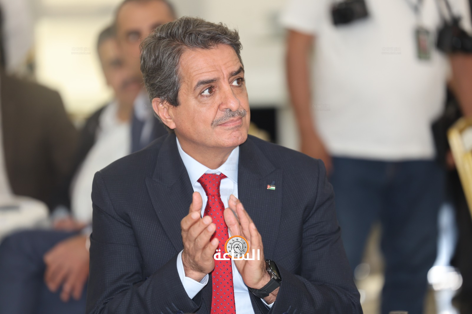Madar Al-Saa Images 0.3933021675137418
