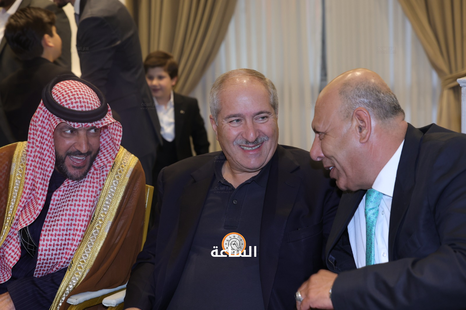 Madar Al-Saa Images 0.9696083566114231