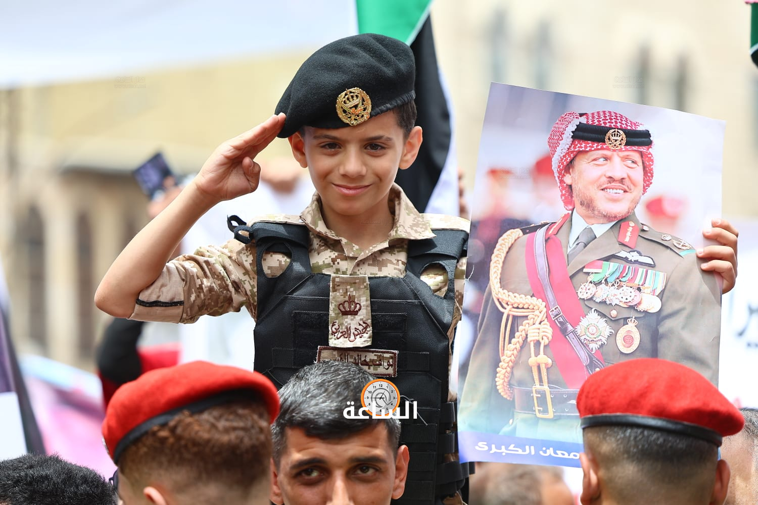Madar Al-Saa Images 0.41628007568385283