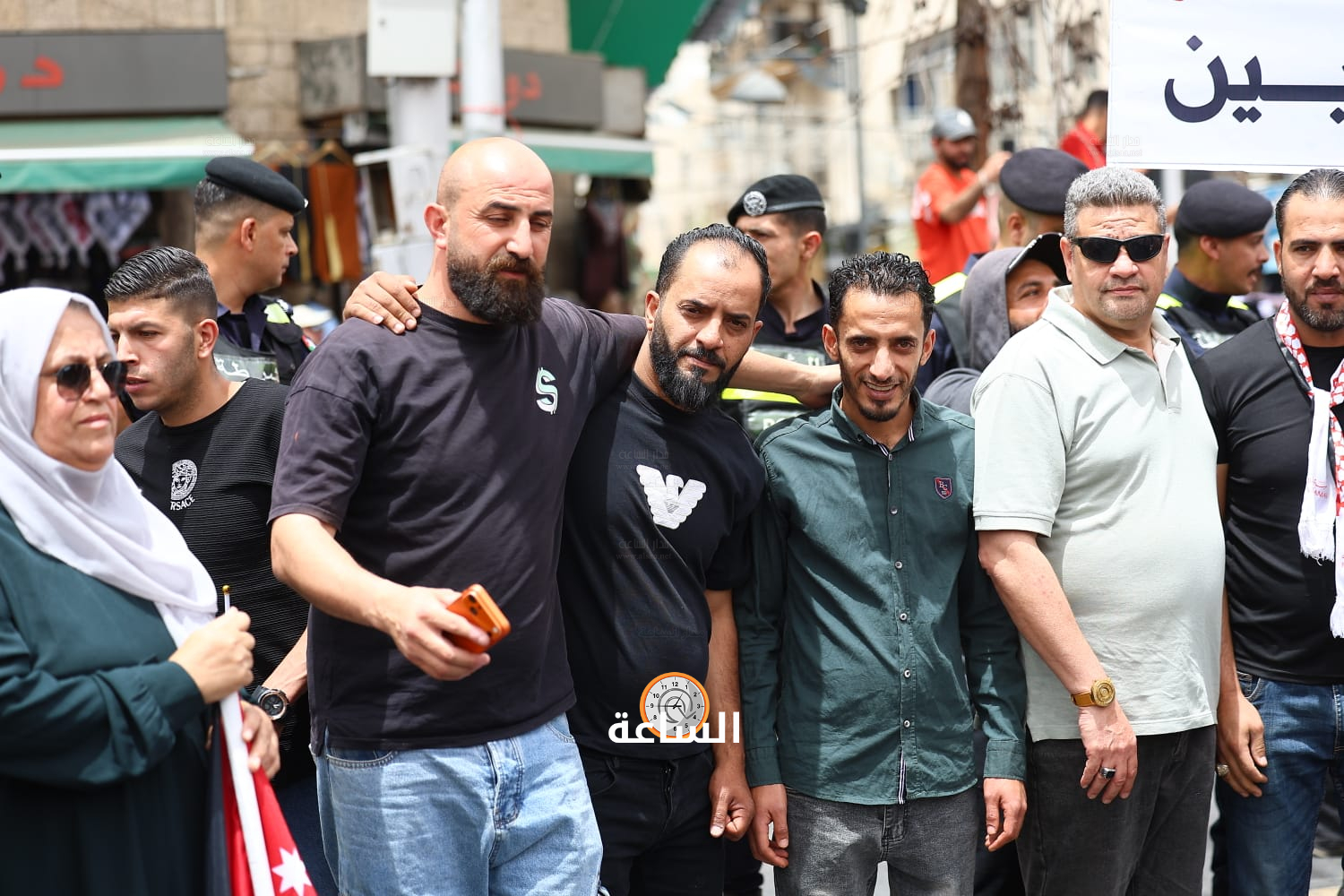 Madar Al-Saa Images 0.537722884065726