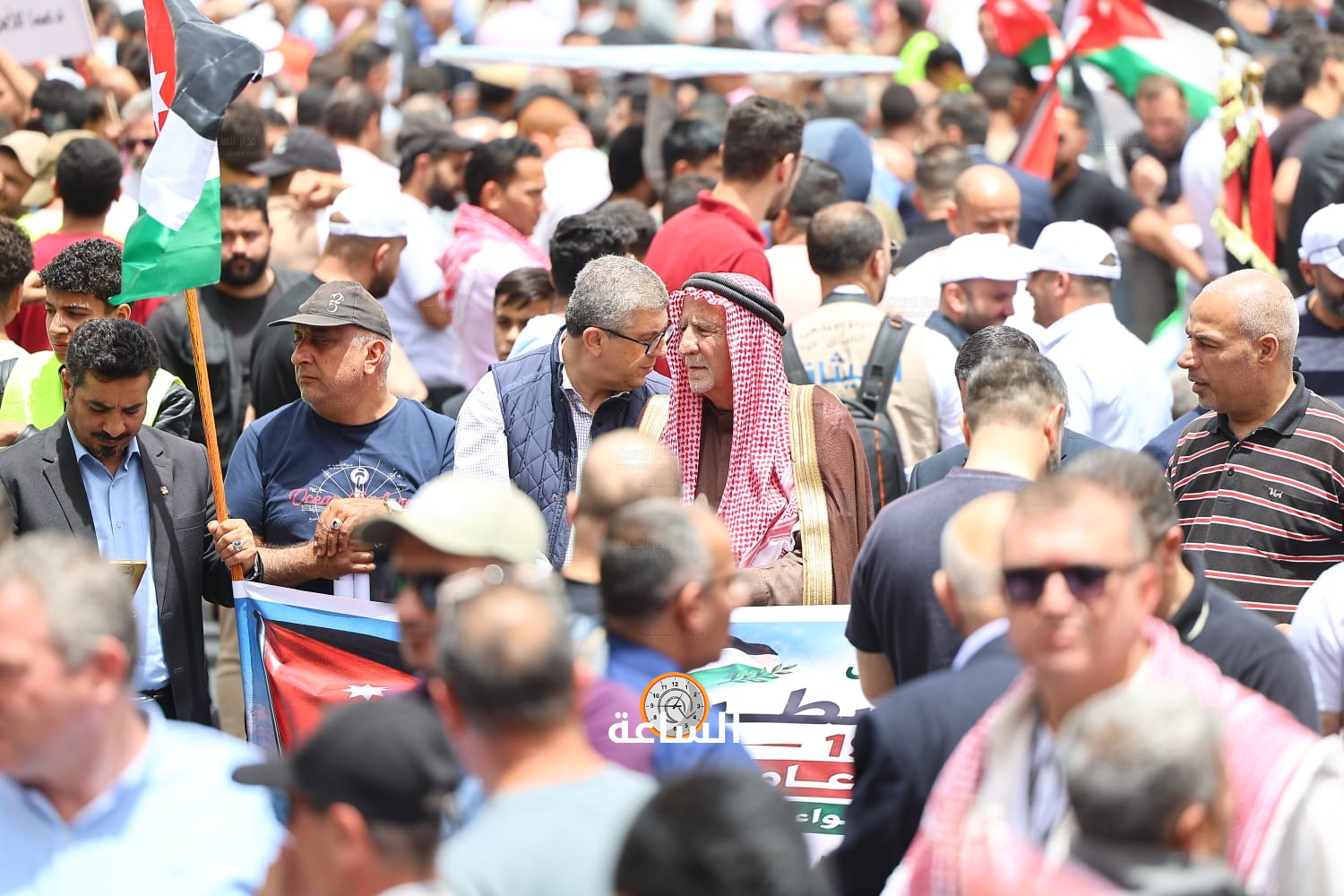 Madar Al-Saa Images 0.7650737580594372