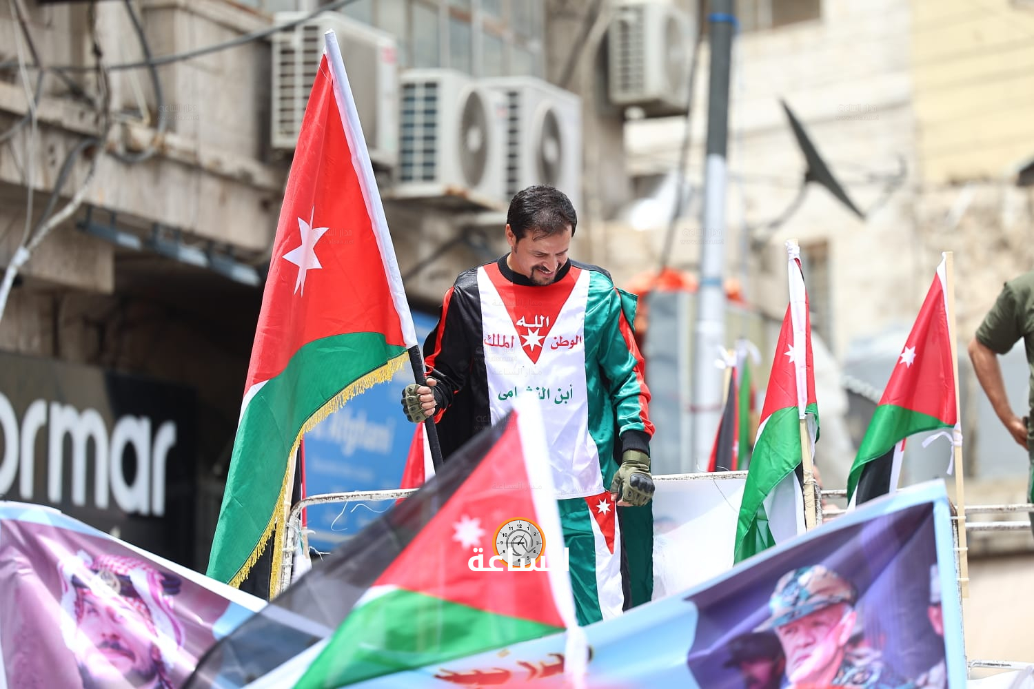 Madar Al-Saa Images 0.5572245353436219