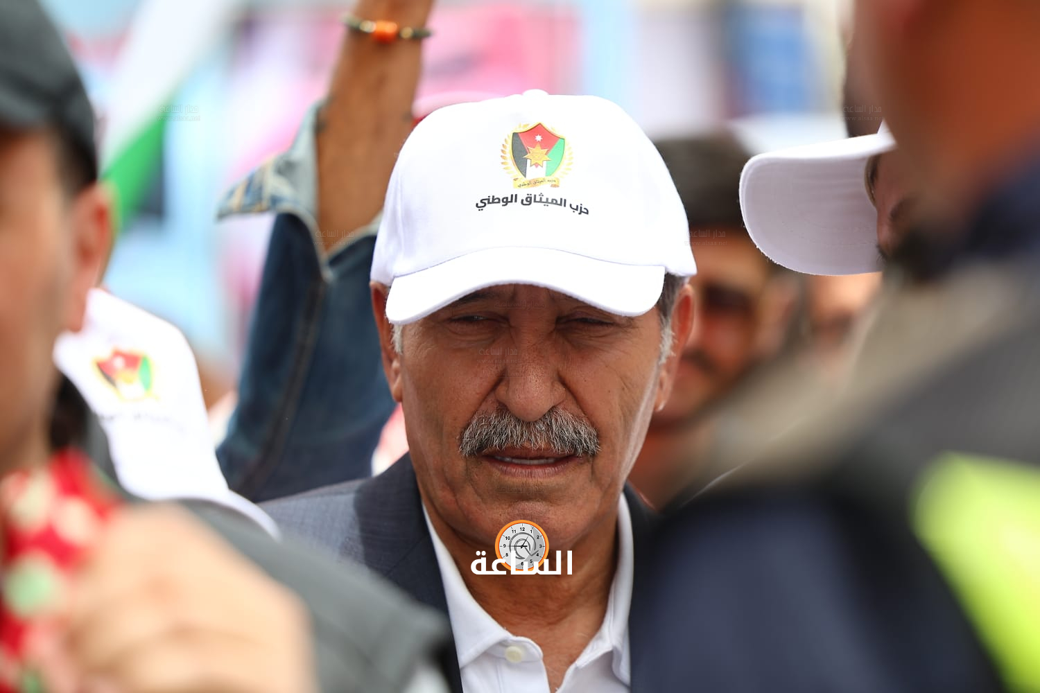 Madar Al-Saa Images 0.4354526827072567
