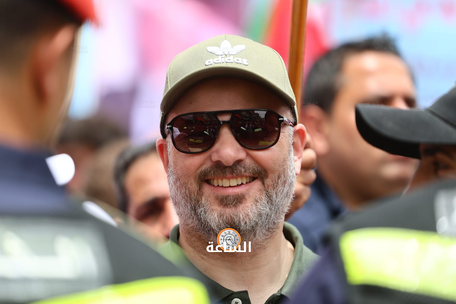 Madar Al-Saa Images 0.8729759303180601
