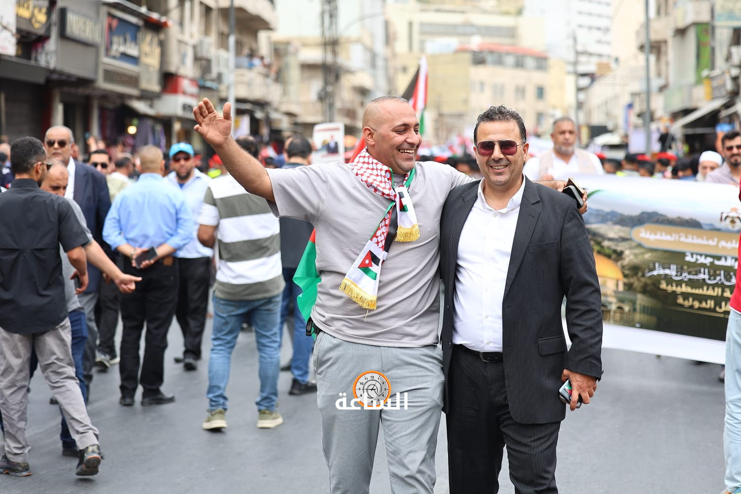 Madar Al-Saa Images 0.8414423584510816