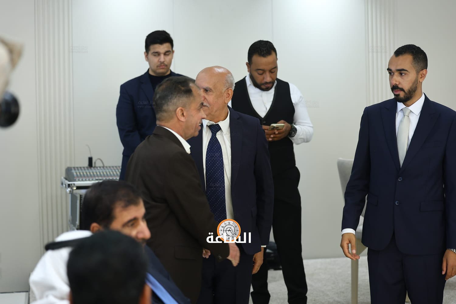 Madar Al-Saa Images 0.35664690381733677