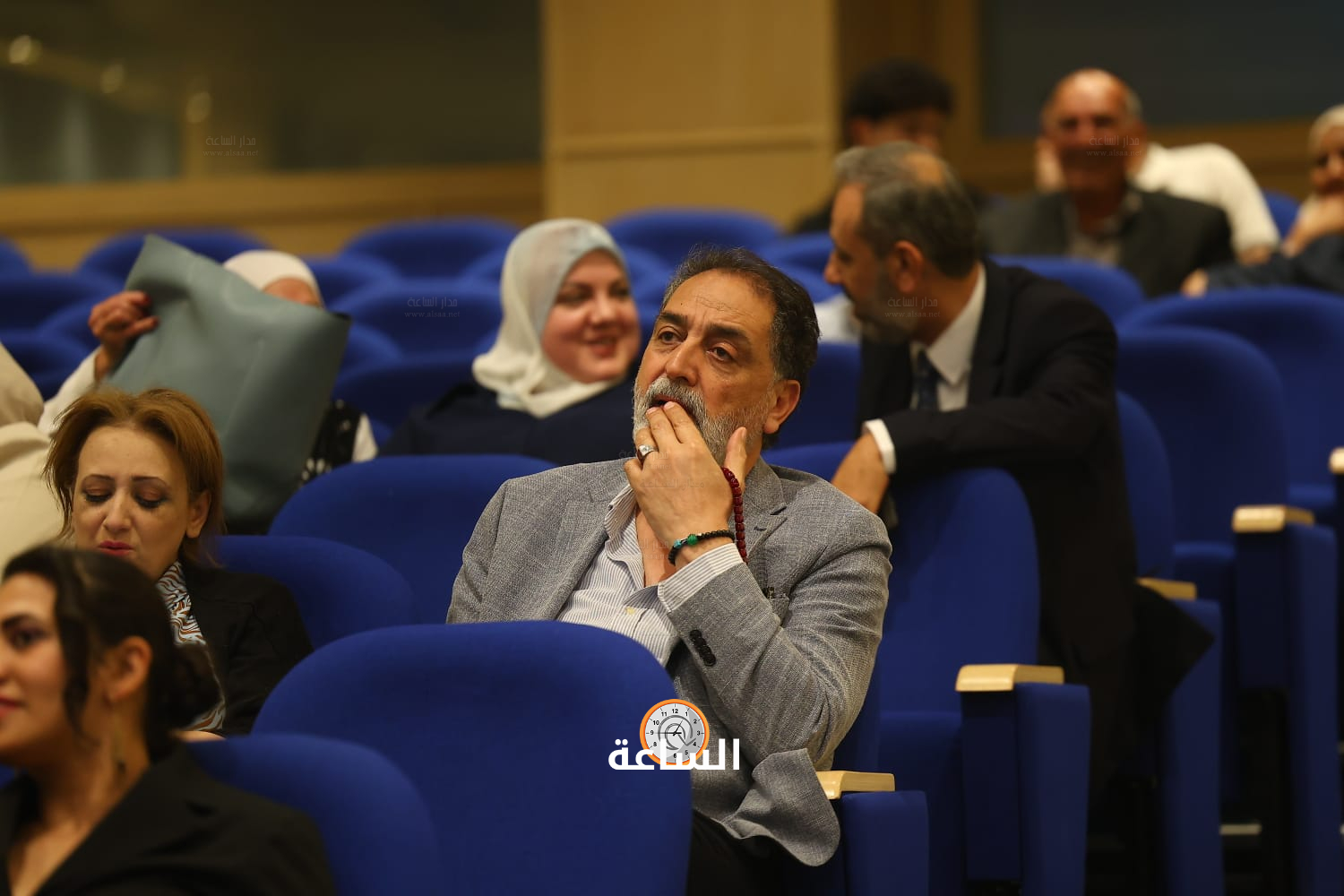Madar Al-Saa Images 0.04233817477609669