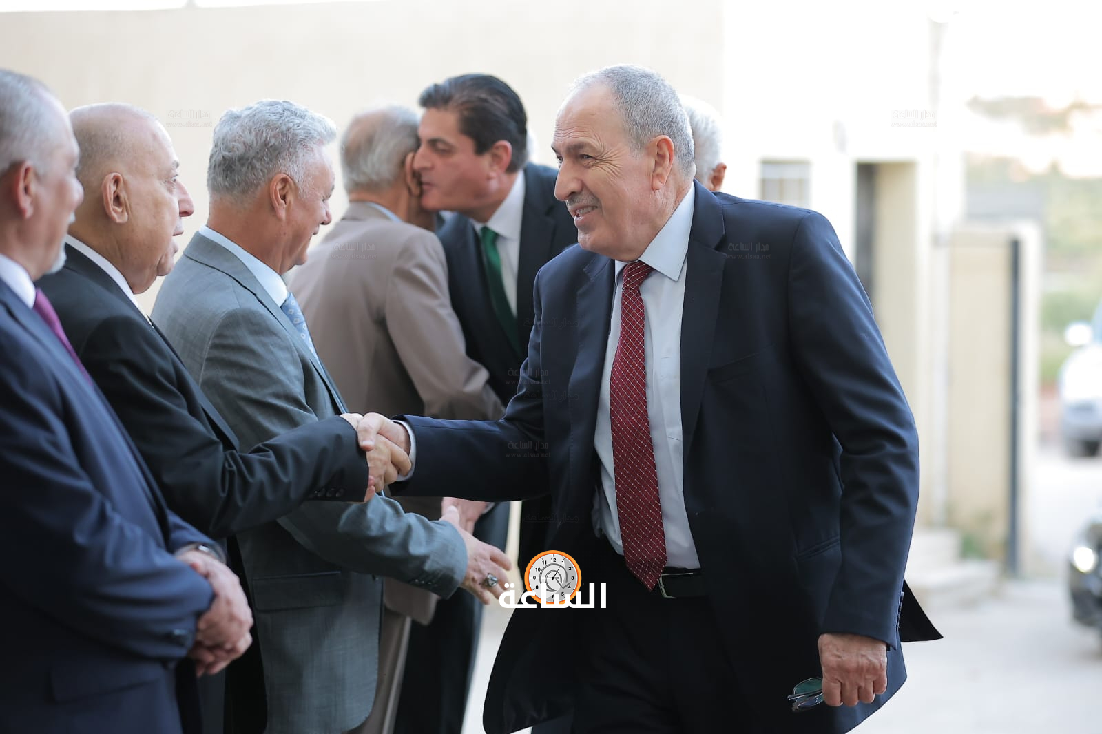 Madar Al-Saa Images 0.31113742126357025