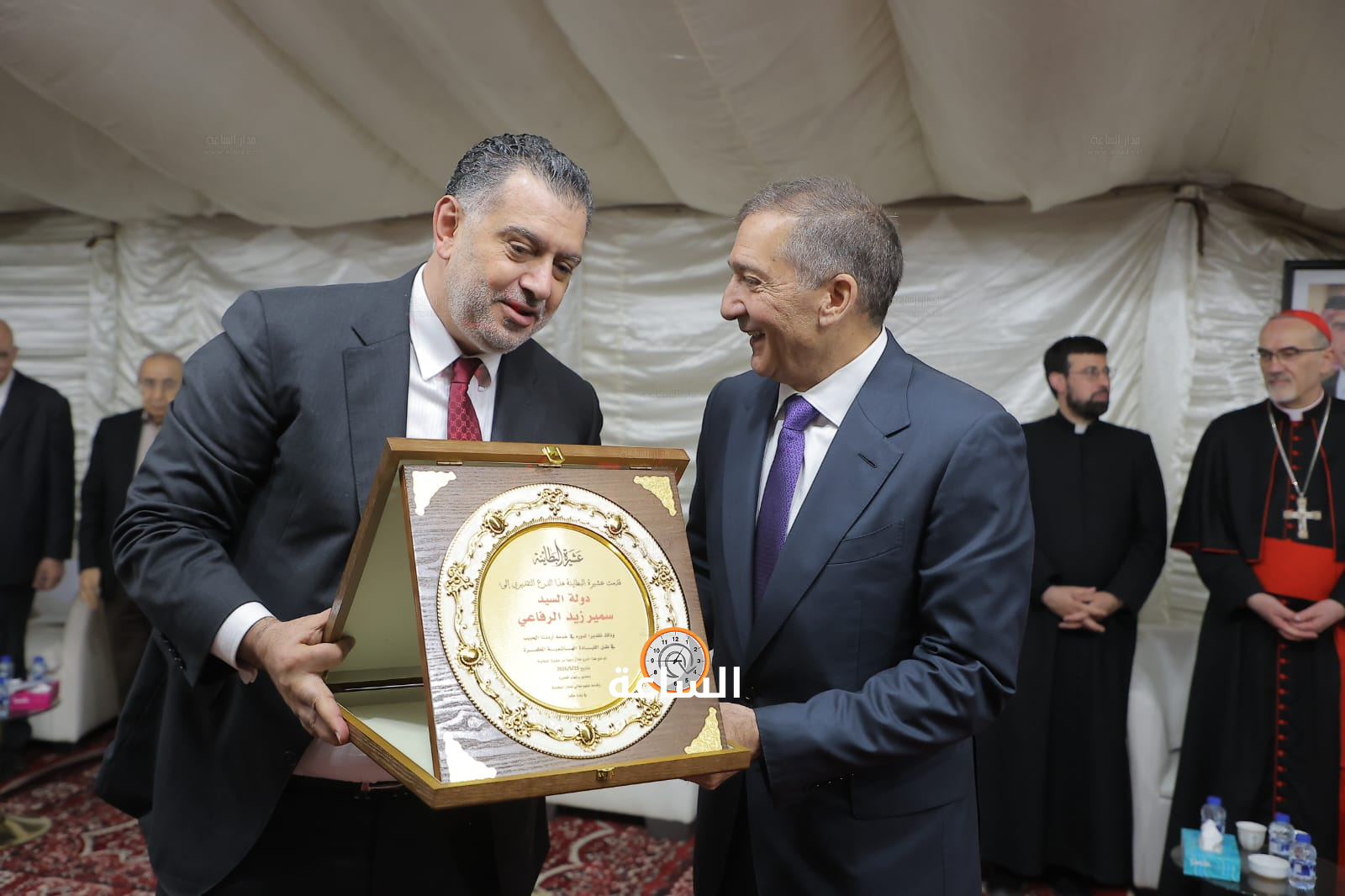 Madar Al-Saa Images 0.6056796571674816