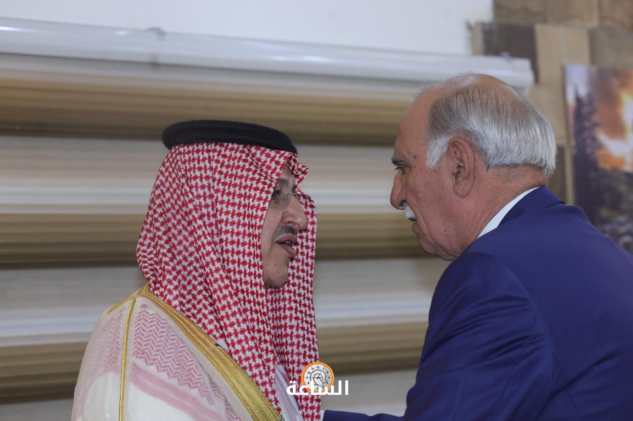 Madar Al-Saa Images 0.5792902216021173