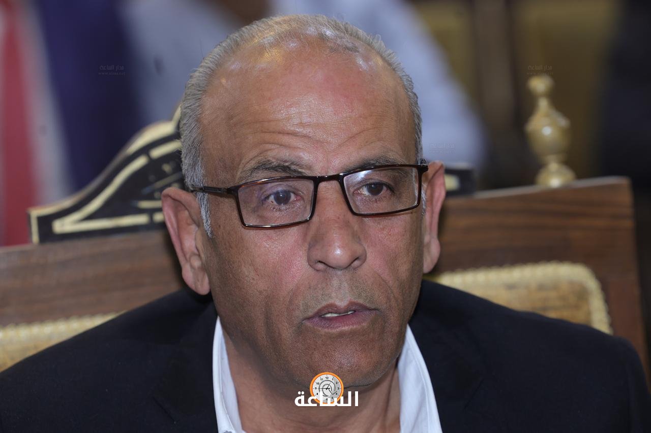 Madar Al-Saa Images 0.5778111605429465