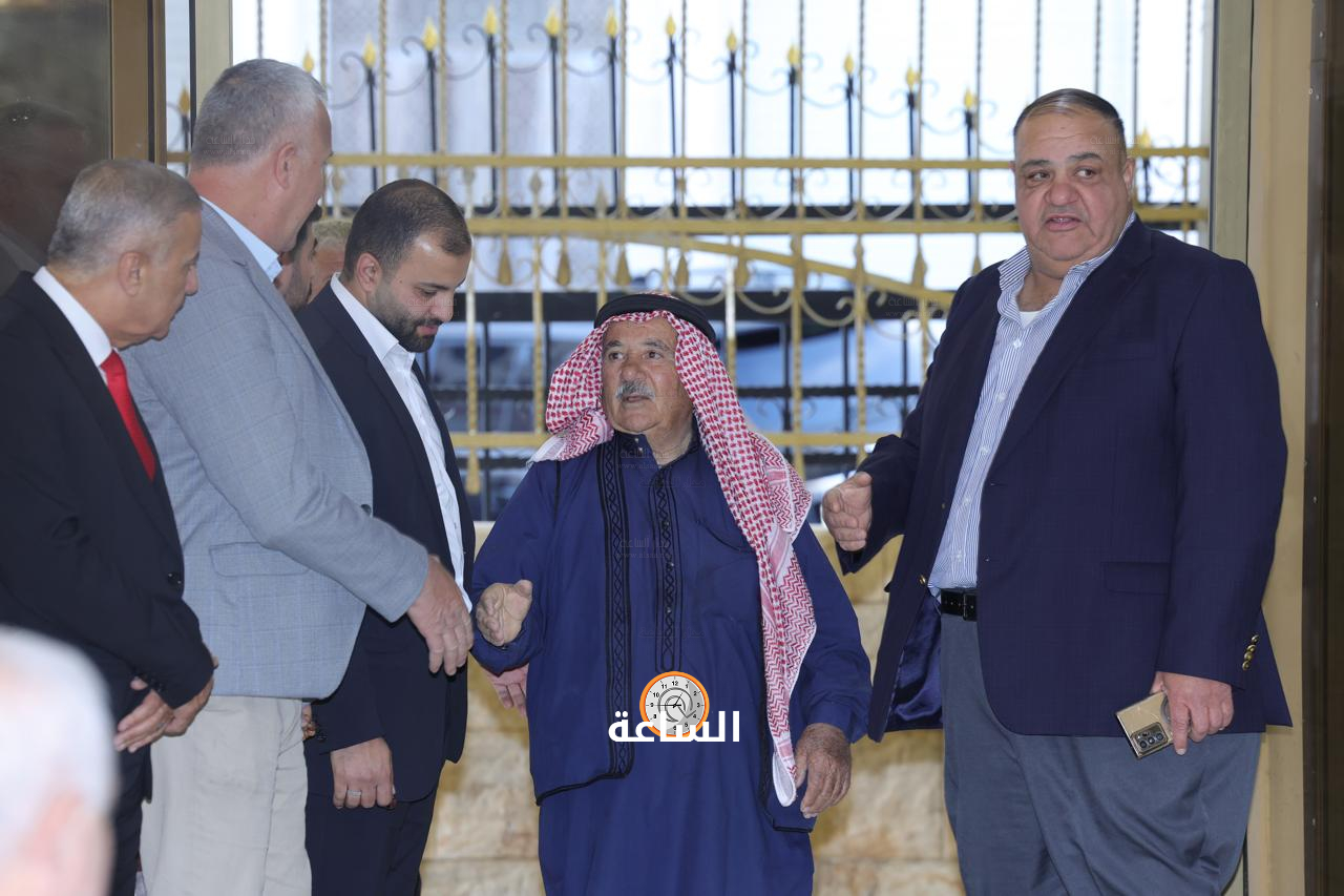 Madar Al-Saa Images 0.25190648183418285