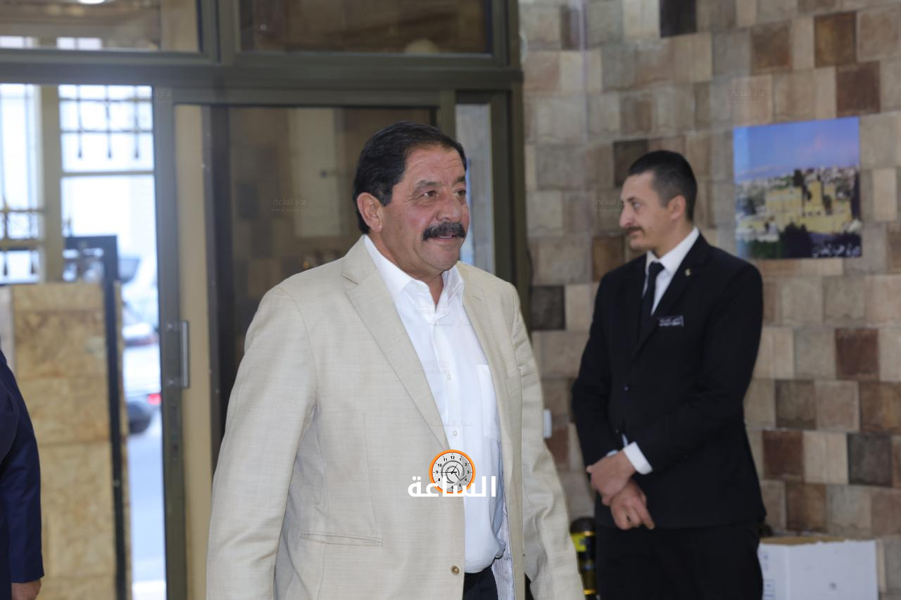 Madar Al-Saa Images 0.23898014592177375