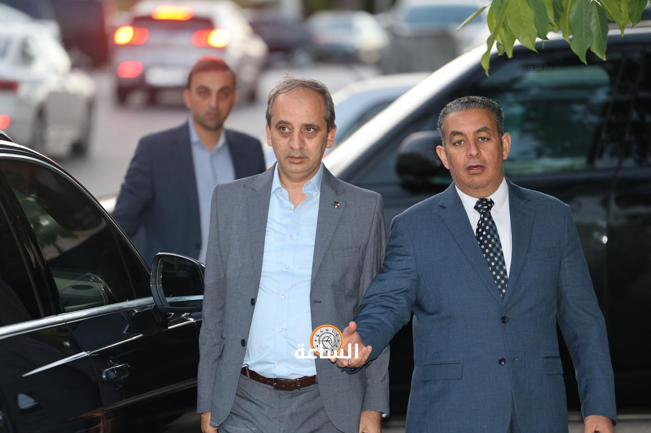 Madar Al-Saa Images 0.6800005407797035