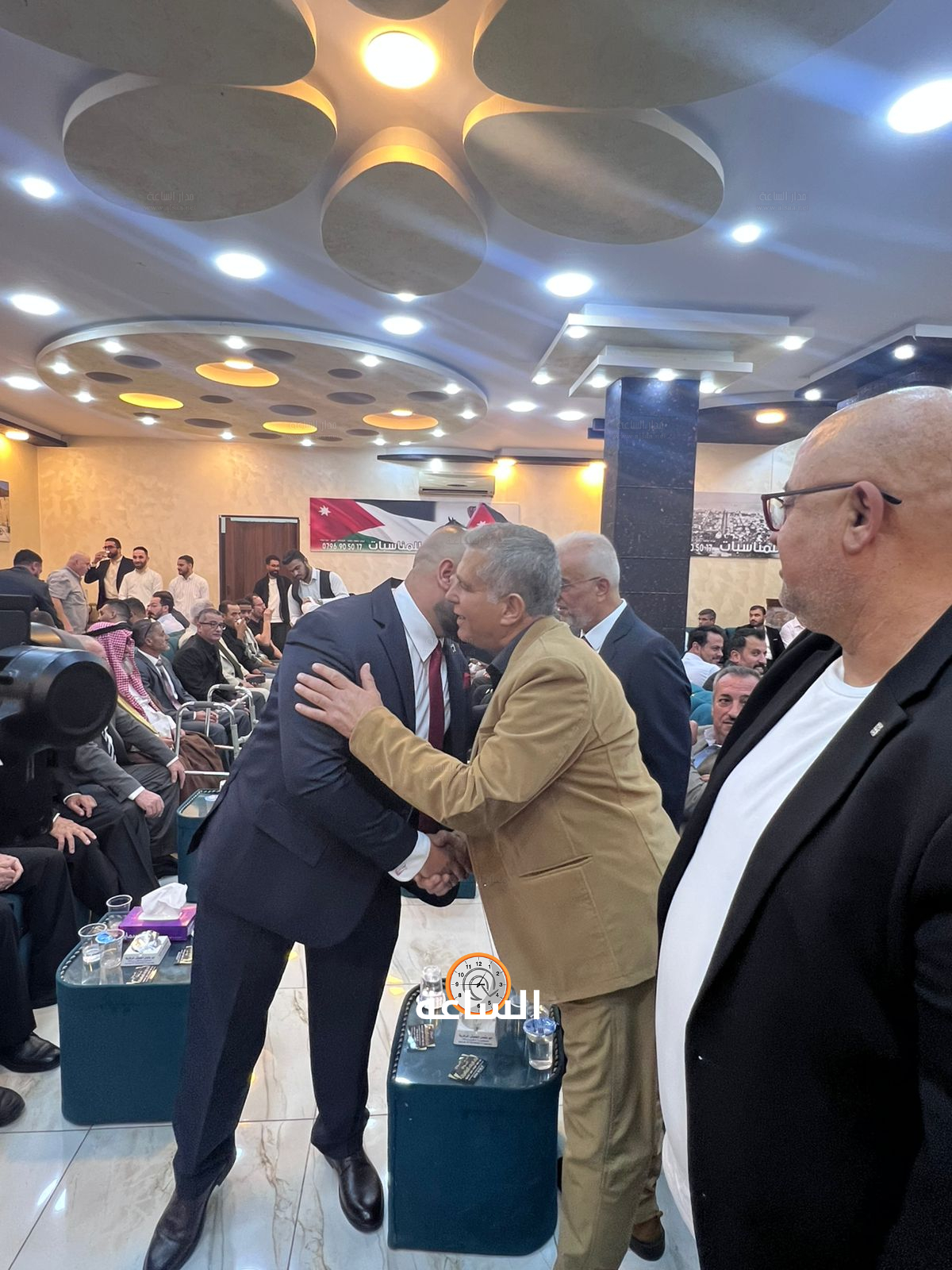 Madar Al-Saa Images 0.5962873060763276