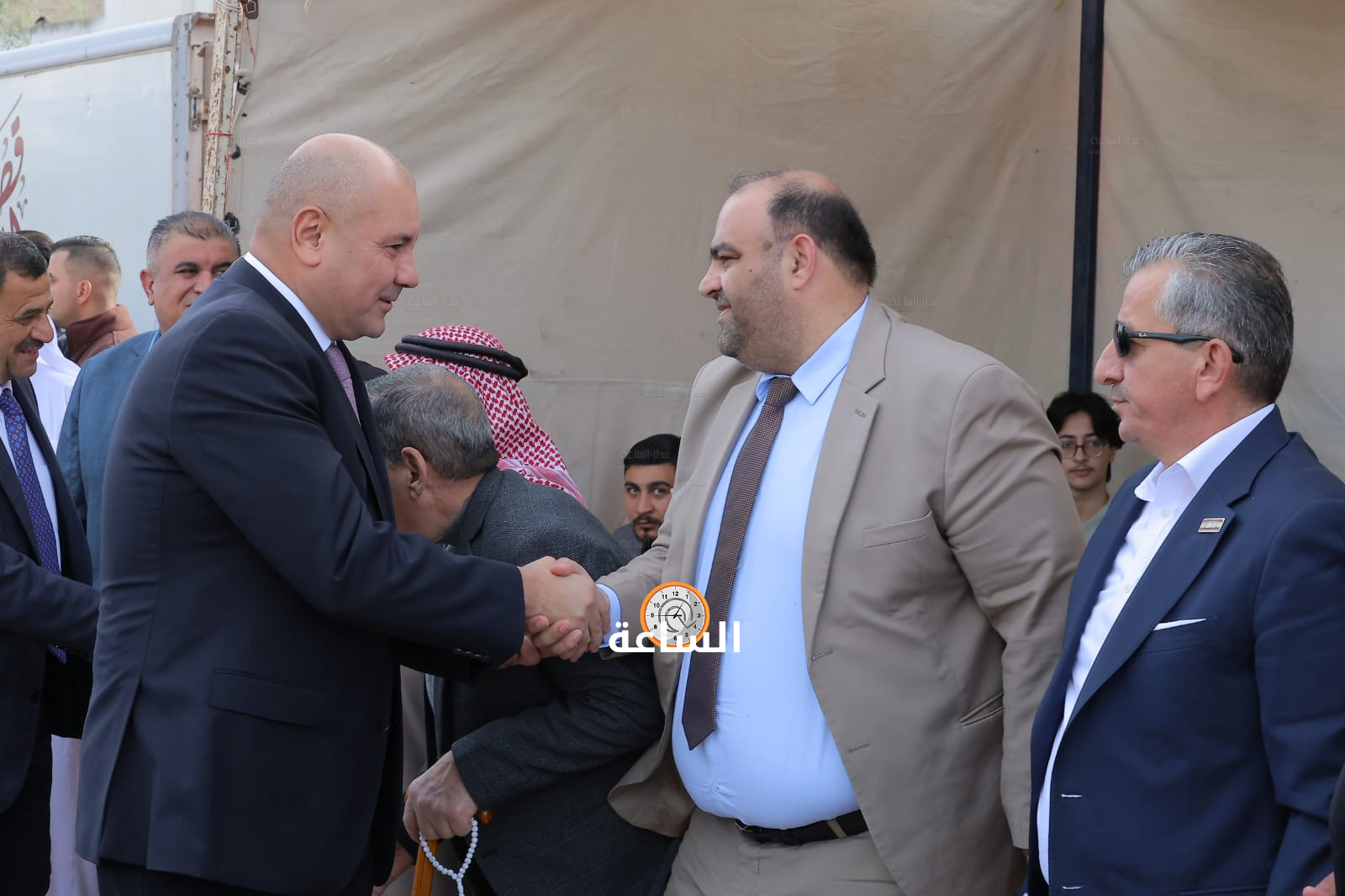 Madar Al-Saa Images 0.32718600808674536
