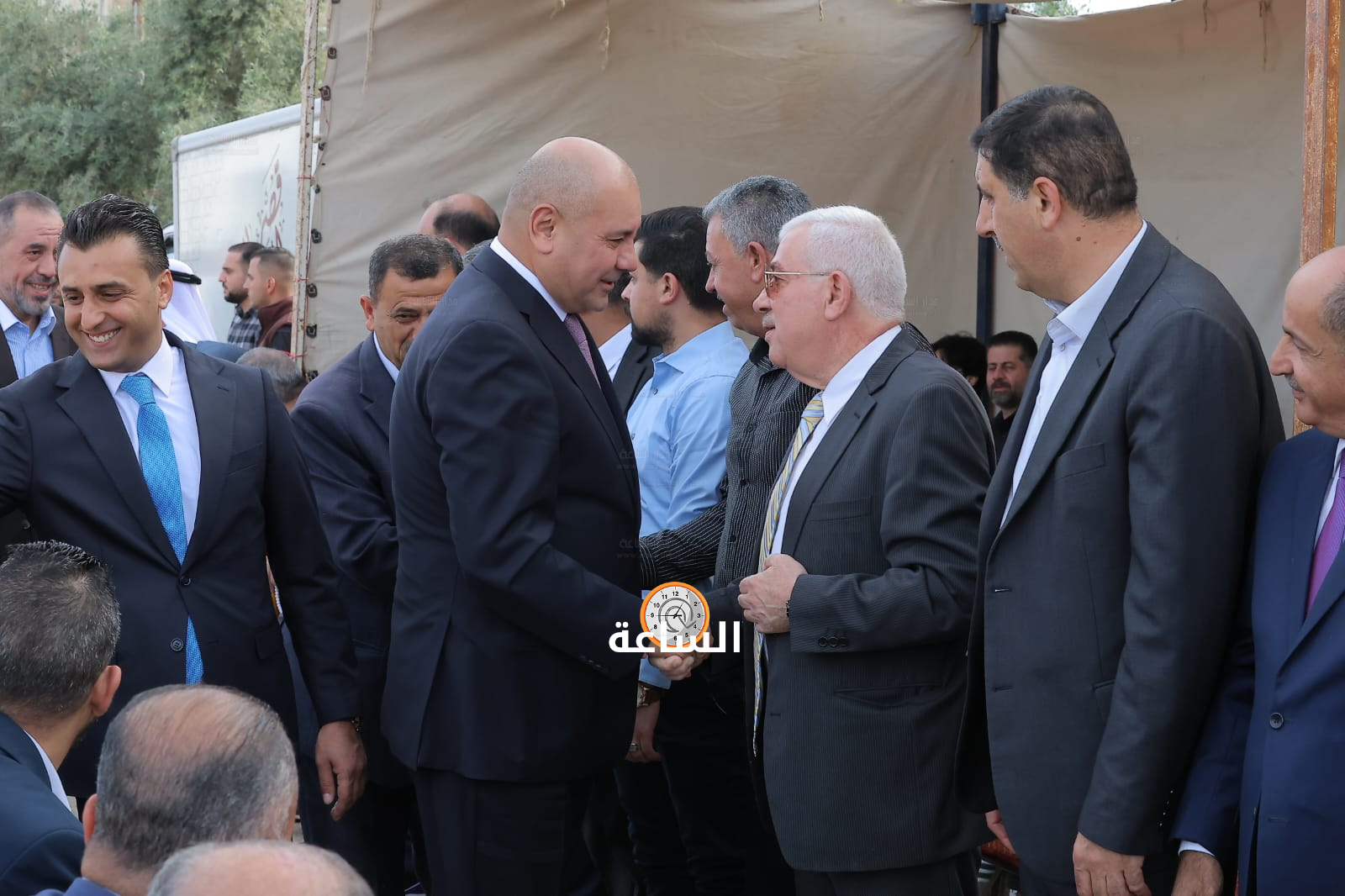 Madar Al-Saa Images 0.04916721111915723