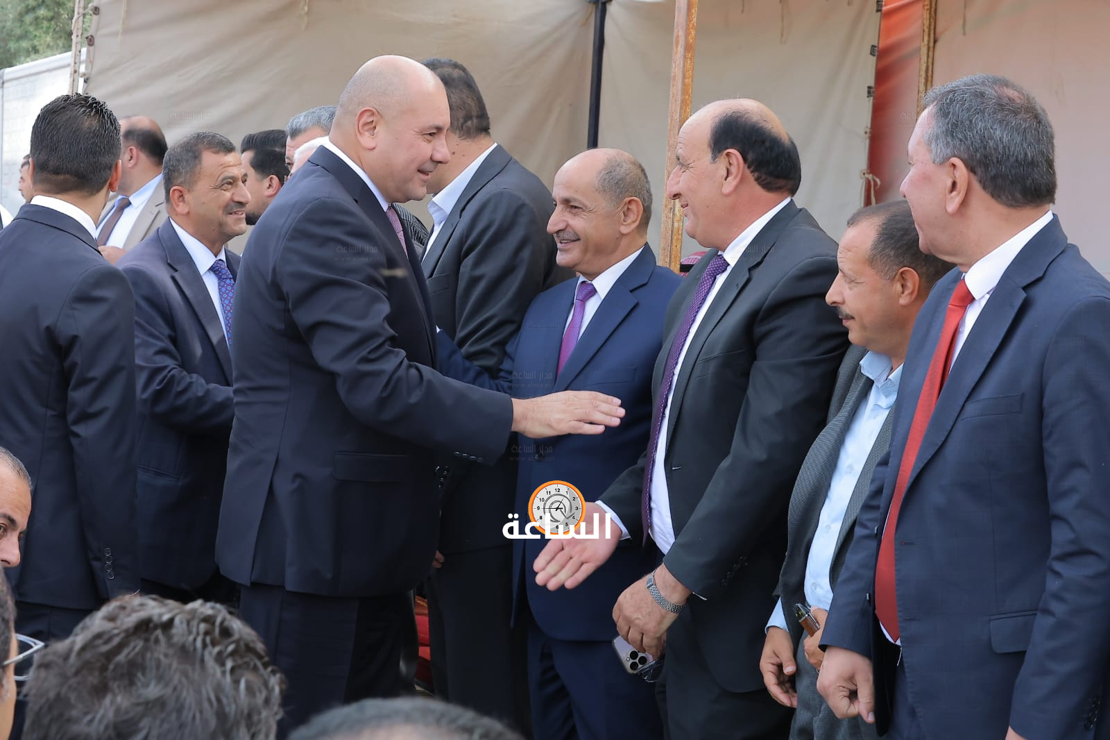 Madar Al-Saa Images 0.4989065105477075