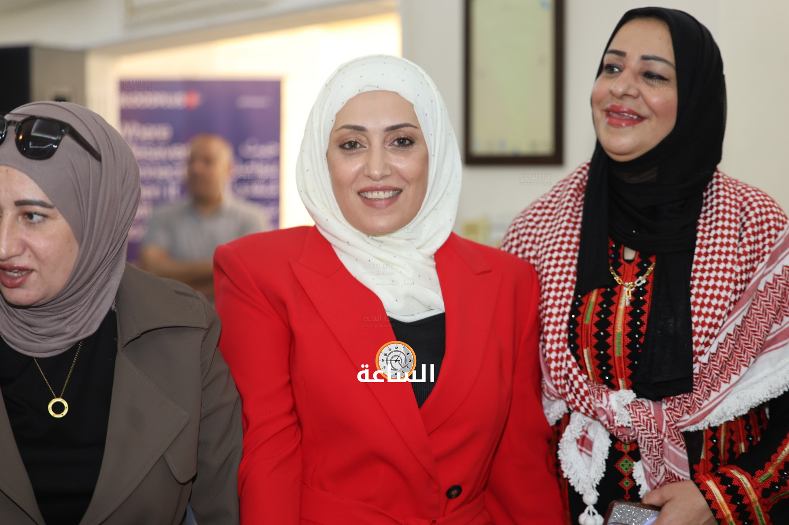 Madar Al-Saa Images 0.9832691644434998