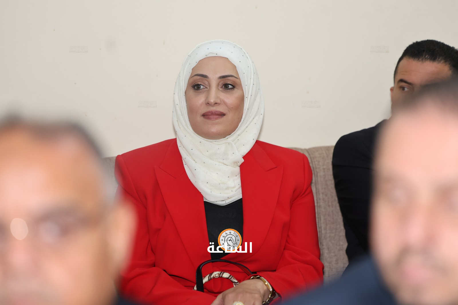 Madar Al-Saa Images 0.4687469385501929