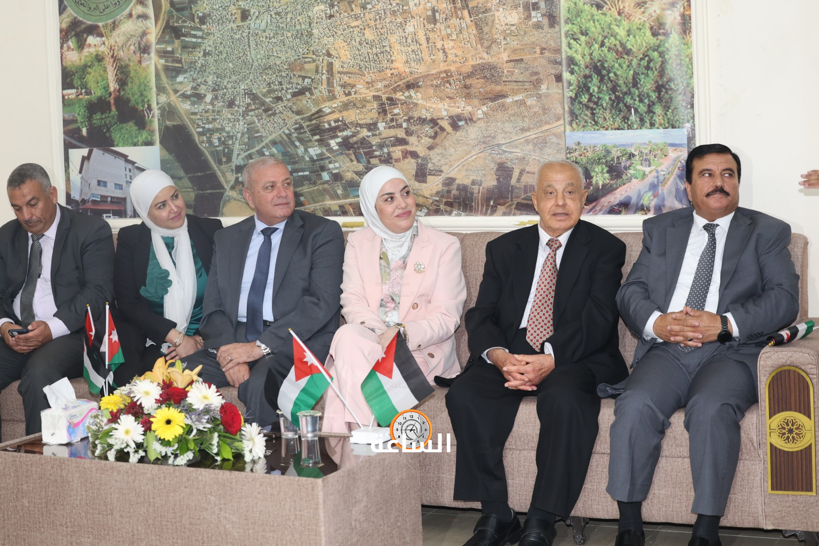 Madar Al-Saa Images 0.03549788643191609
