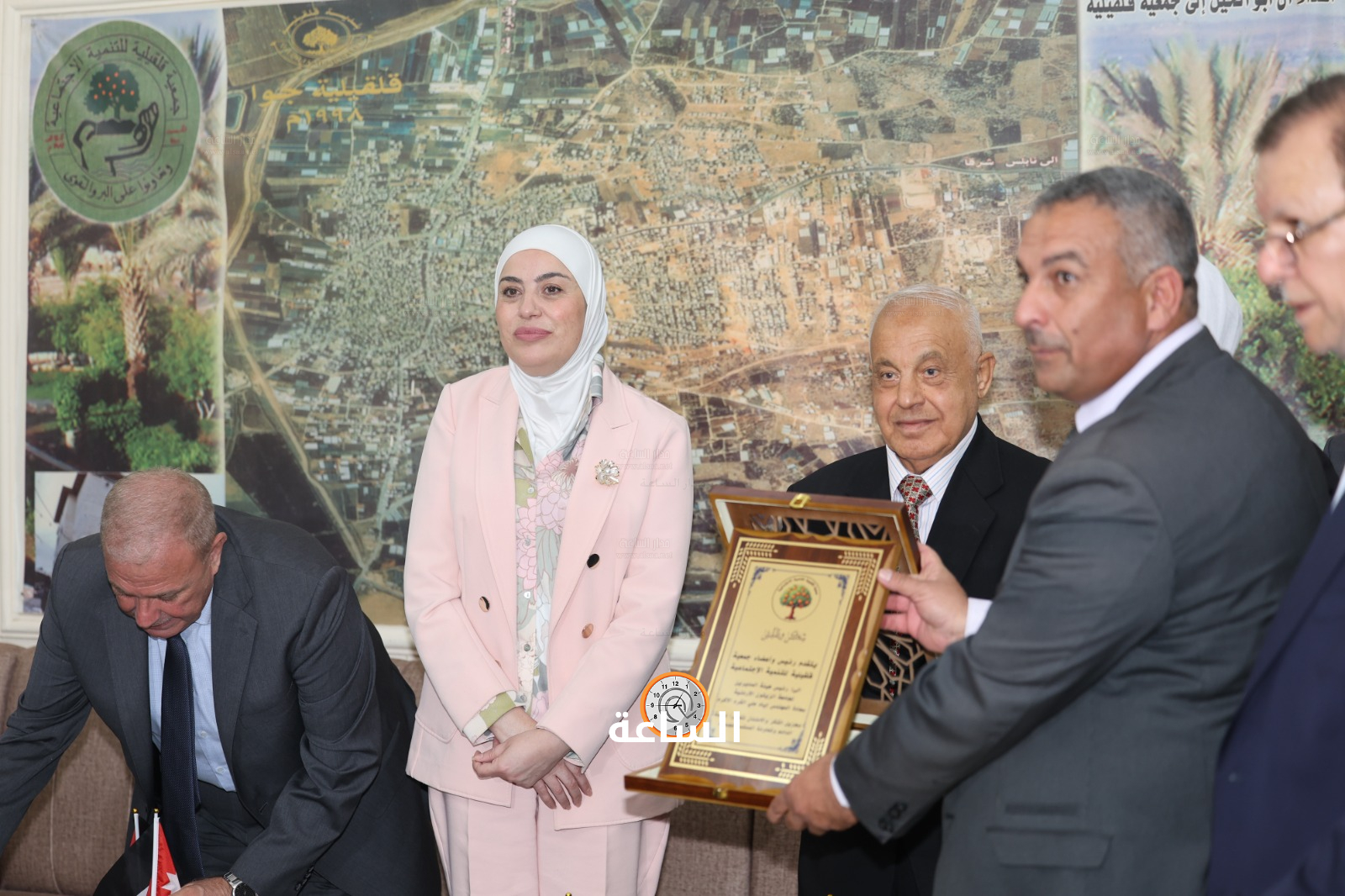Madar Al-Saa Images 0.5259119392977133