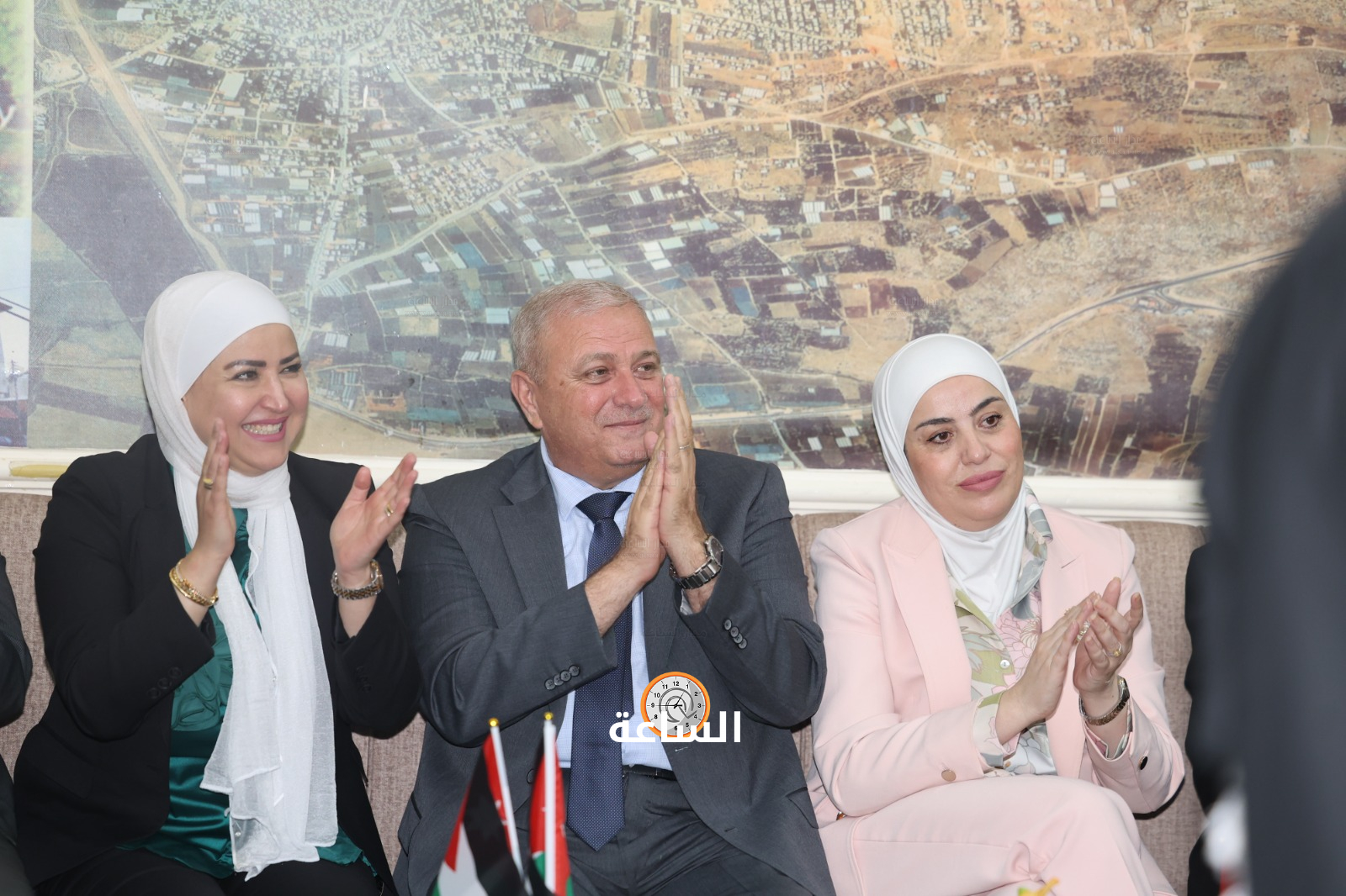 Madar Al-Saa Images 0.7494543522192568