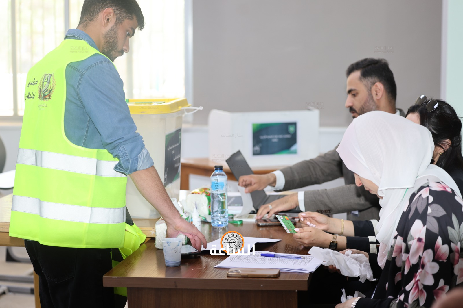 Madar Al-Saa Images 0.6953316075129299