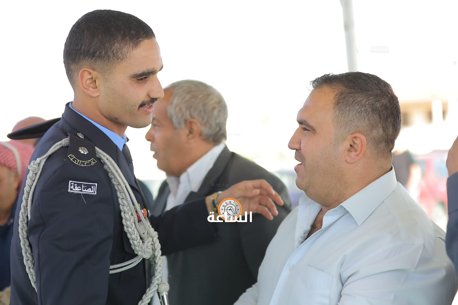 Madar Al-Saa Images 0.6531450760818066