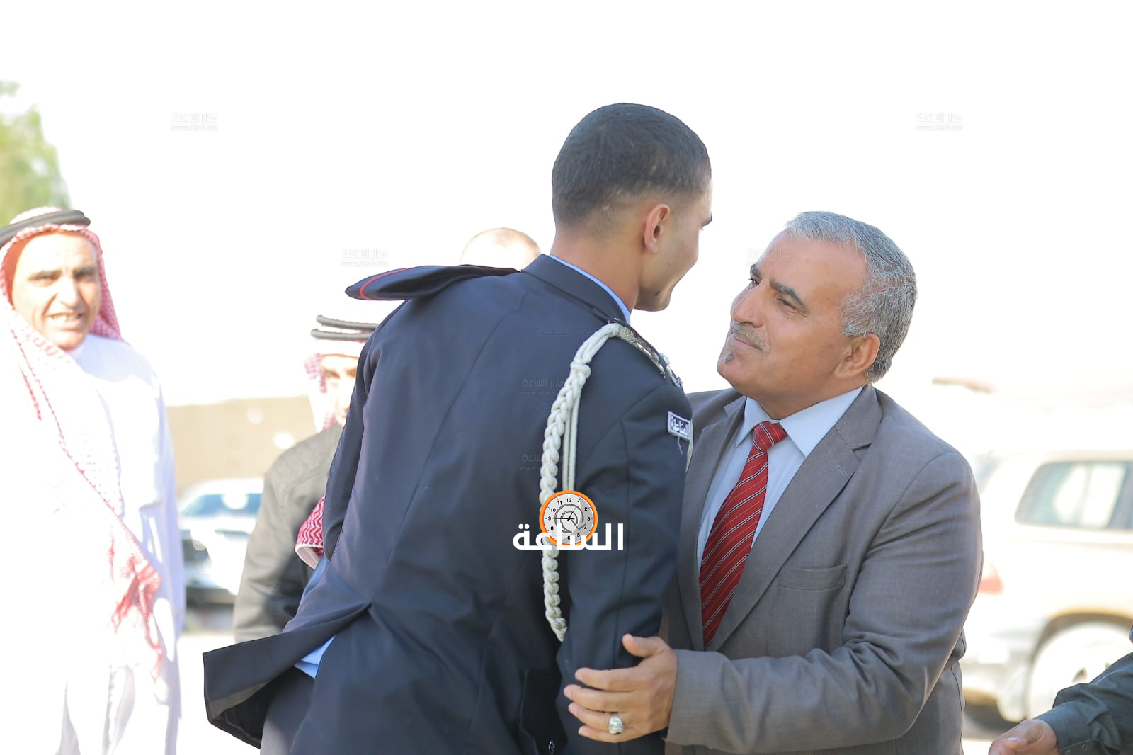 Madar Al-Saa Images 0.7048840155799905