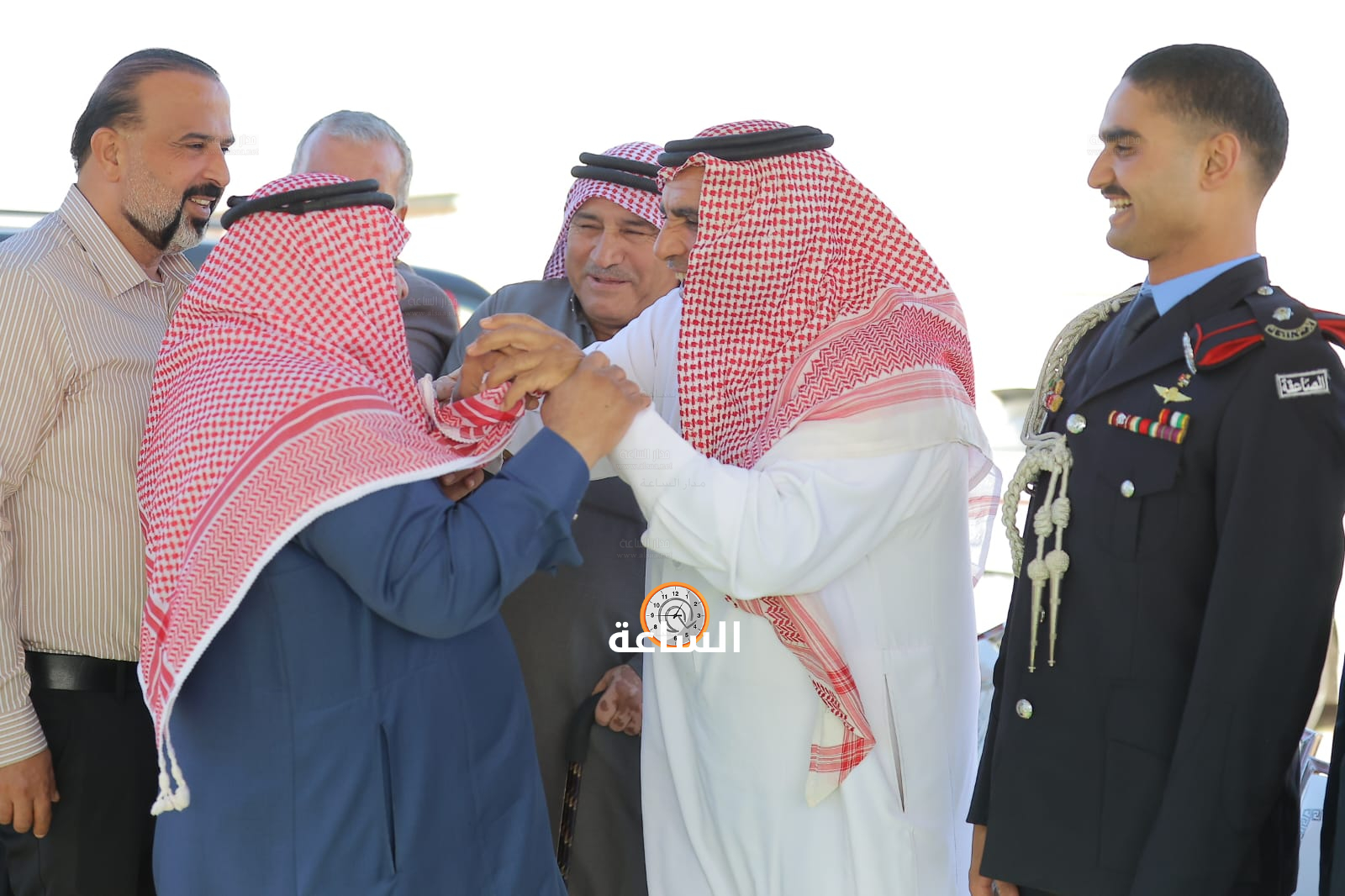 Madar Al-Saa Images 0.9866363880224567