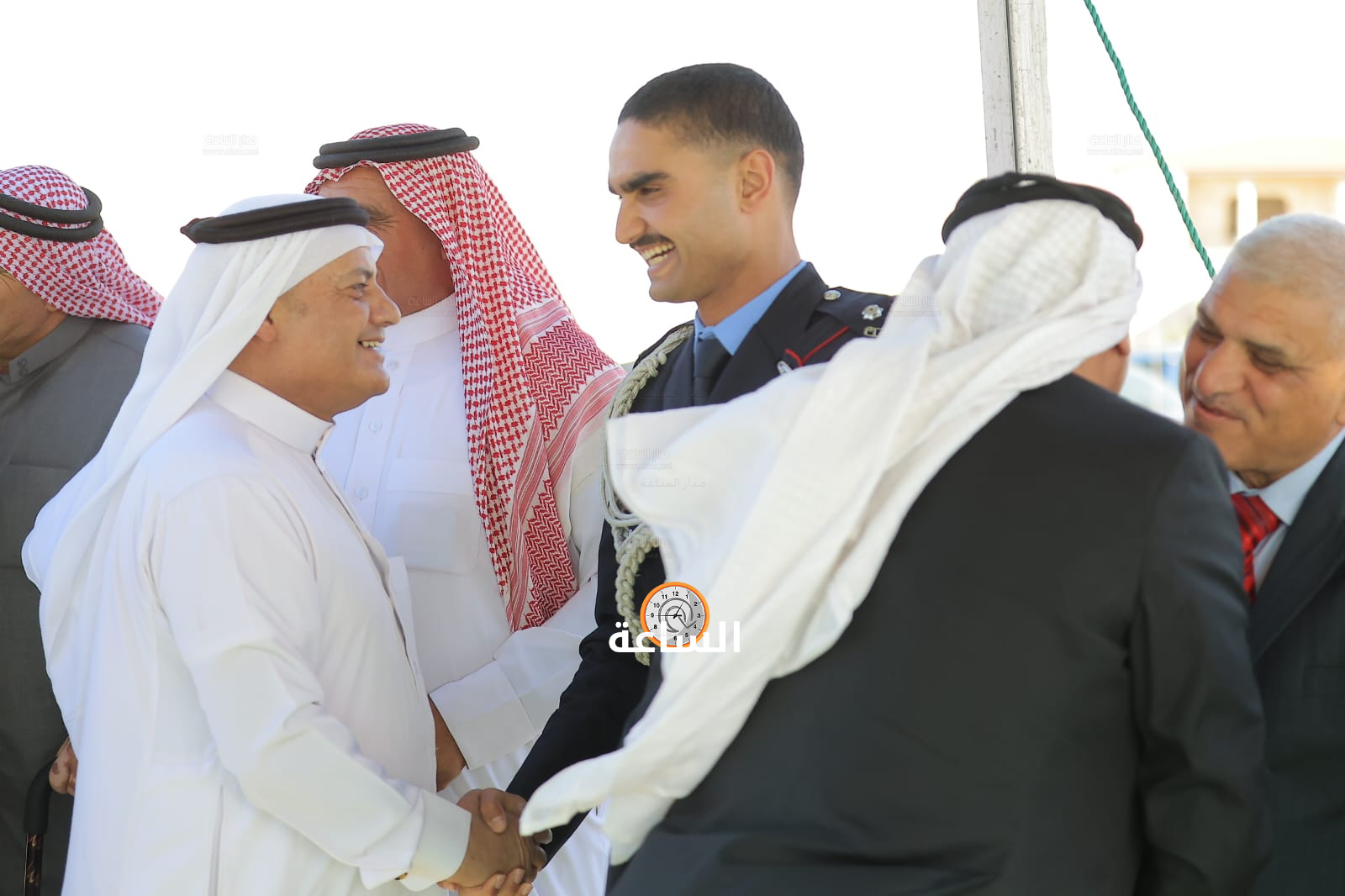 Madar Al-Saa Images 0.3858513321236887