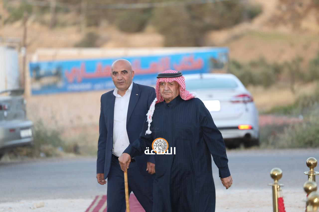 Madar Al-Saa Images 0.3799041384820273